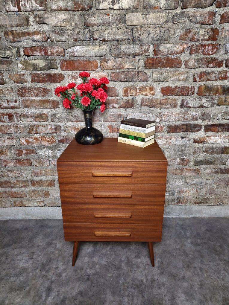 Komoda/szafka vintage PRL po renowacji Wyszkowska