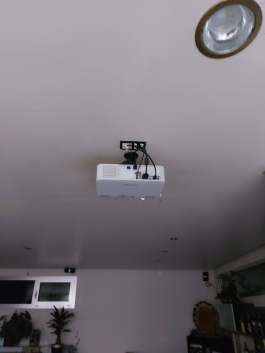 Projetor de vídeo Panasonic AX-200E