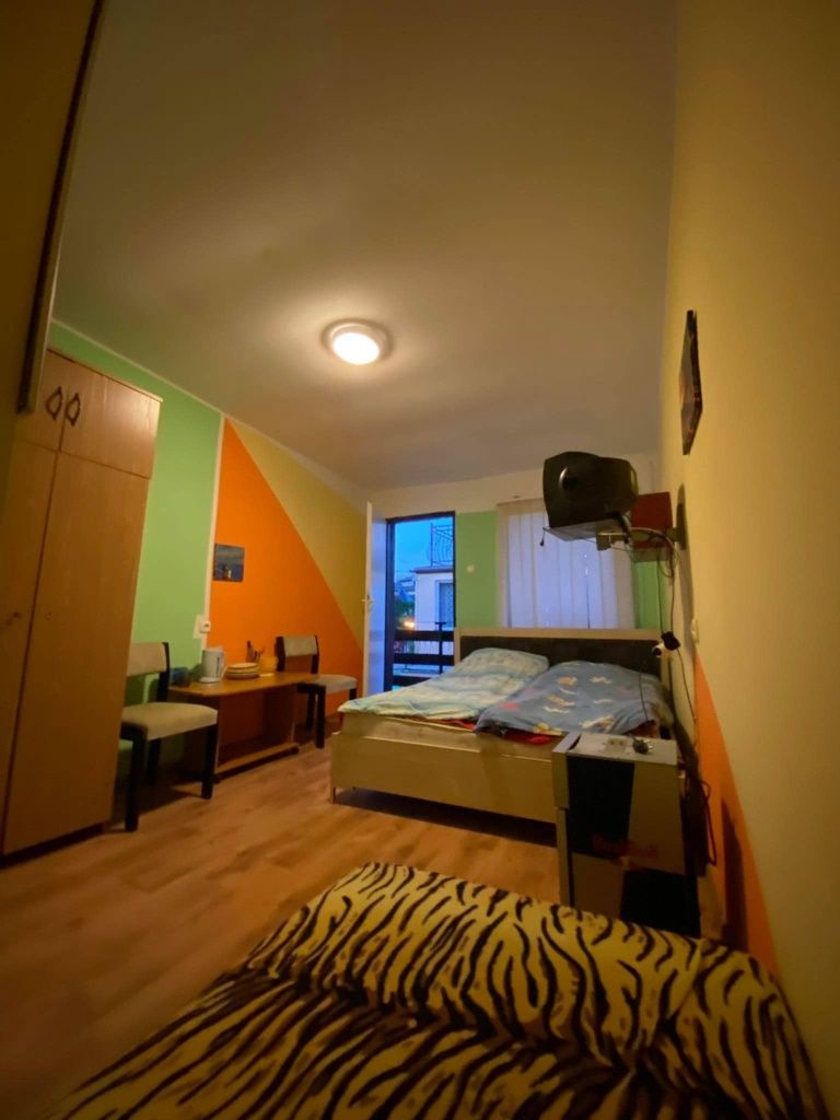 Tanie pokoje w spokojnej okolicy 100 metrów od deptaku