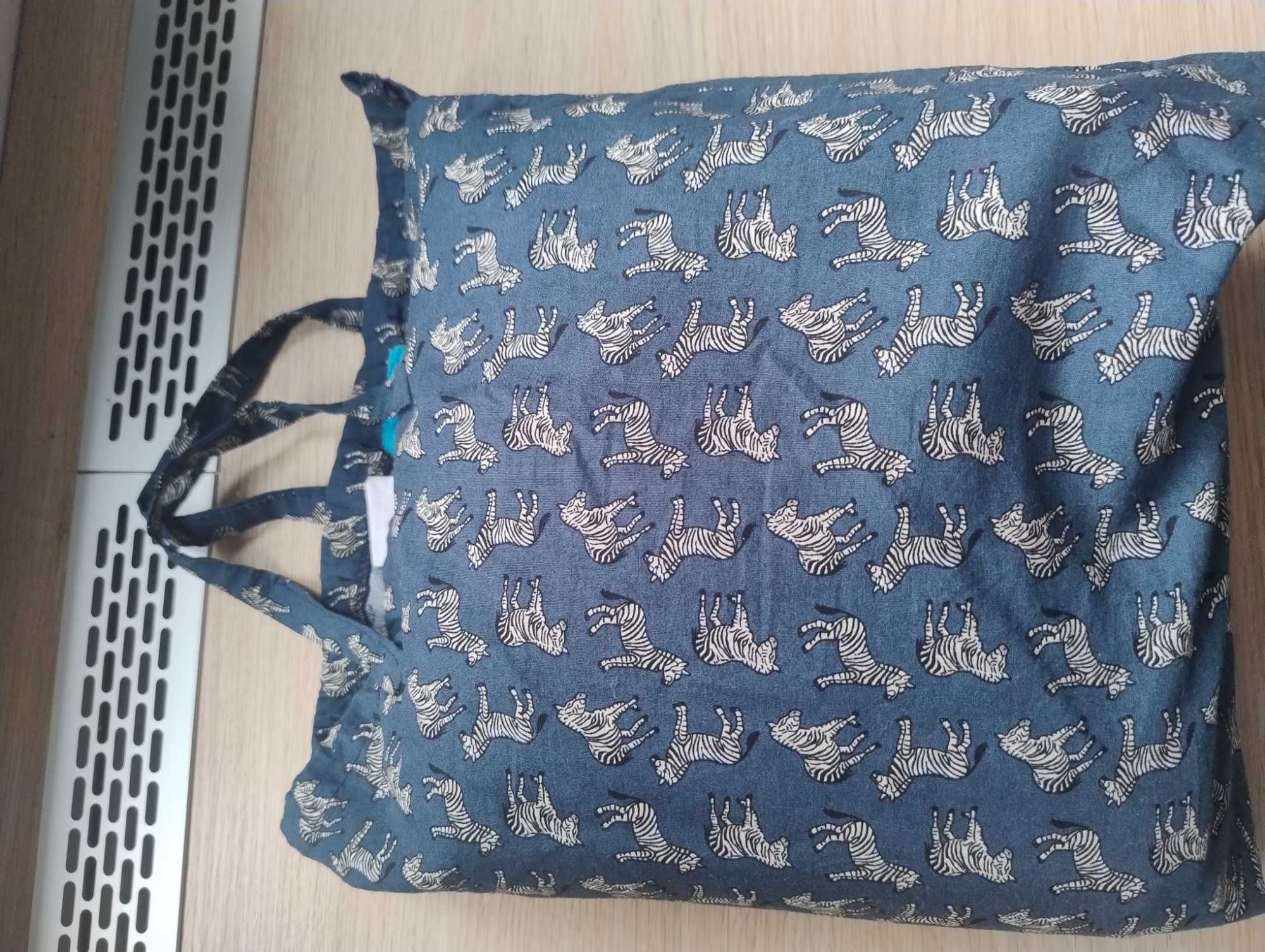 Edukacyjna ksiazeczka sensoryczna