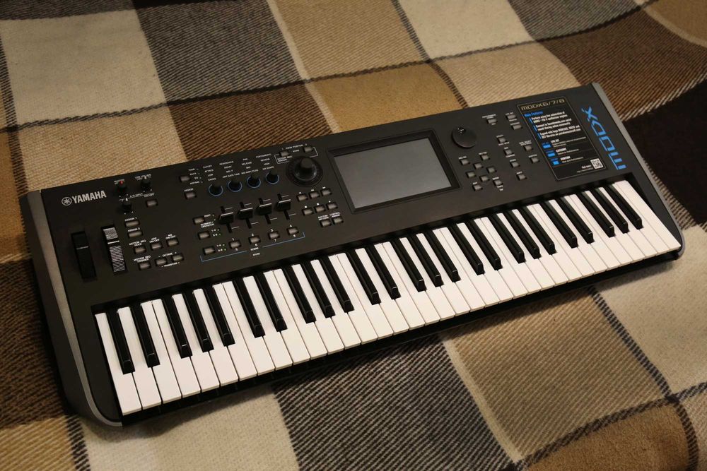 Синтезатор Yamaha MODX 6