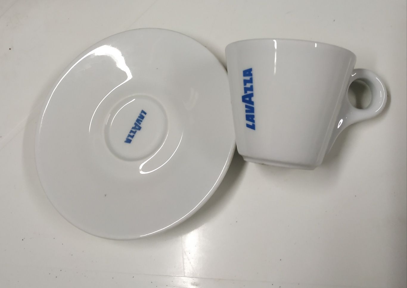 Conjunto chavenas de café + pires Marca