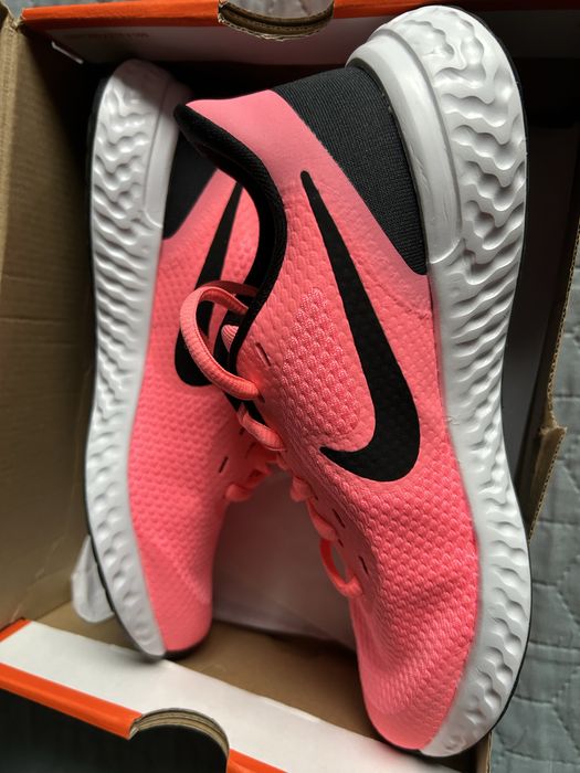 Продам кросівки Nike