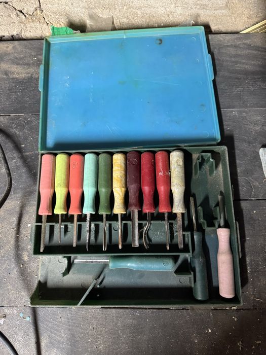 Набор для резьбы дерева