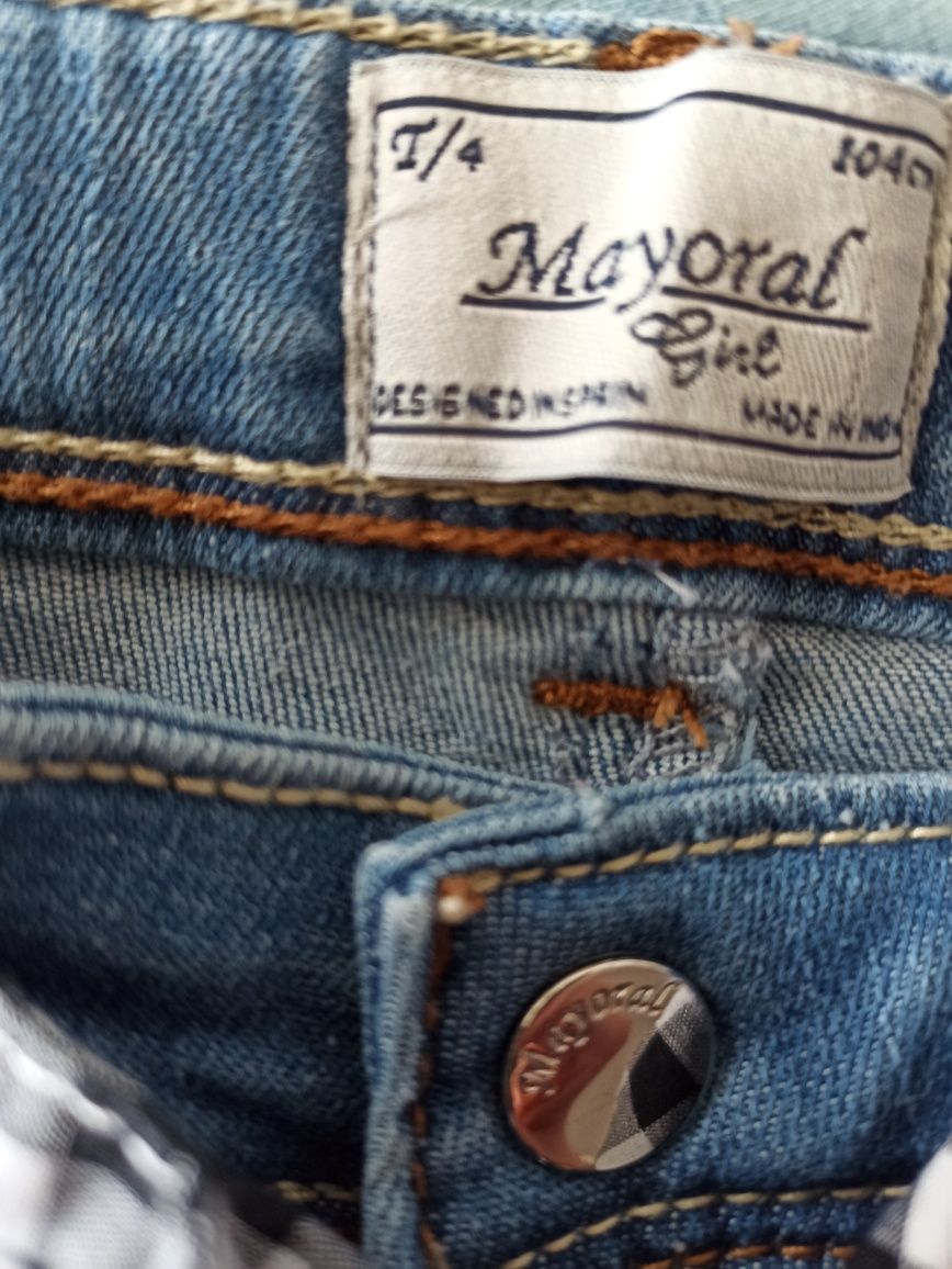Spodnie dżinsowe dziewczęce uciagliwe Mayoral r.104