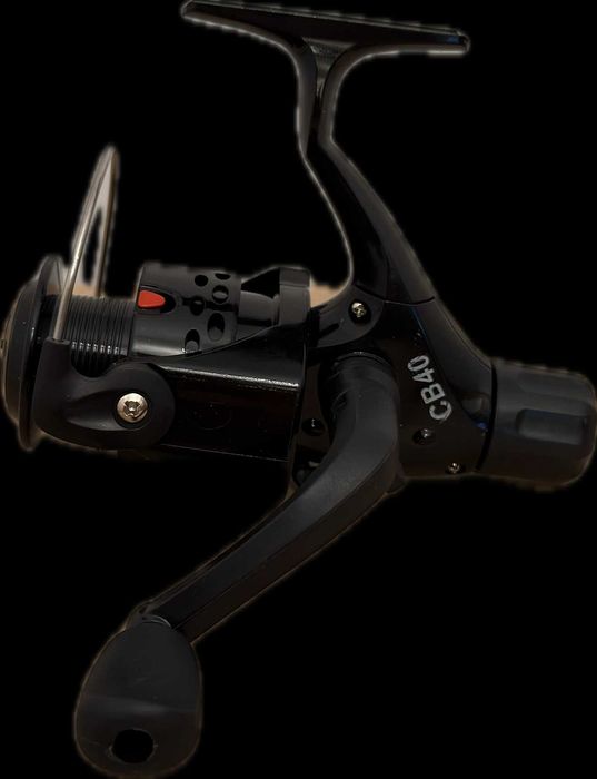 Kołowrotek wędkarski COBLLA CB40 czarny