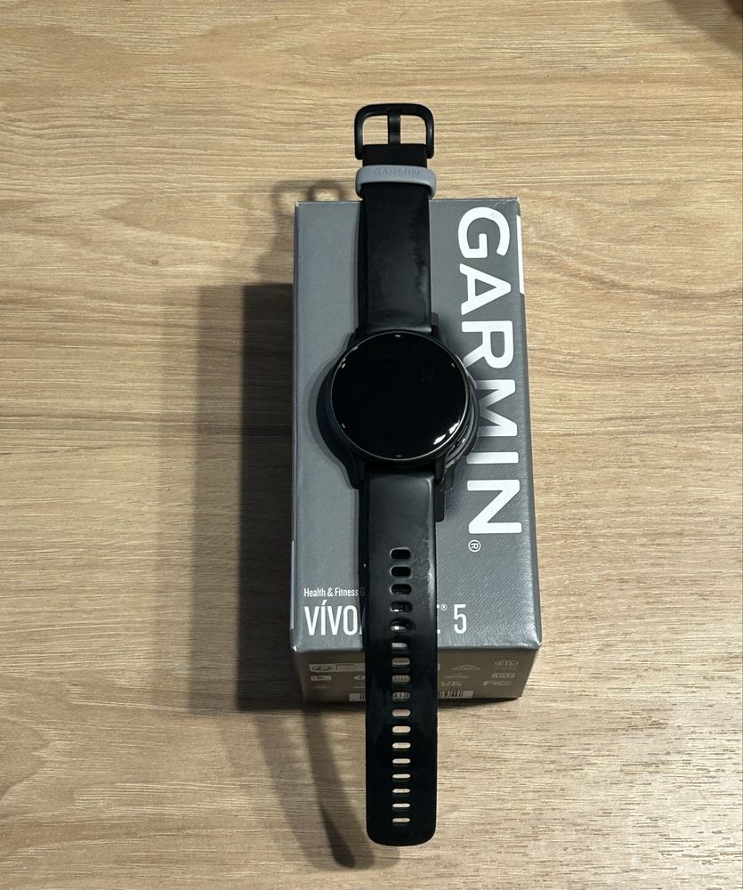 Zegarek Garmin Vivoactive 5 gwarancja luty 2027