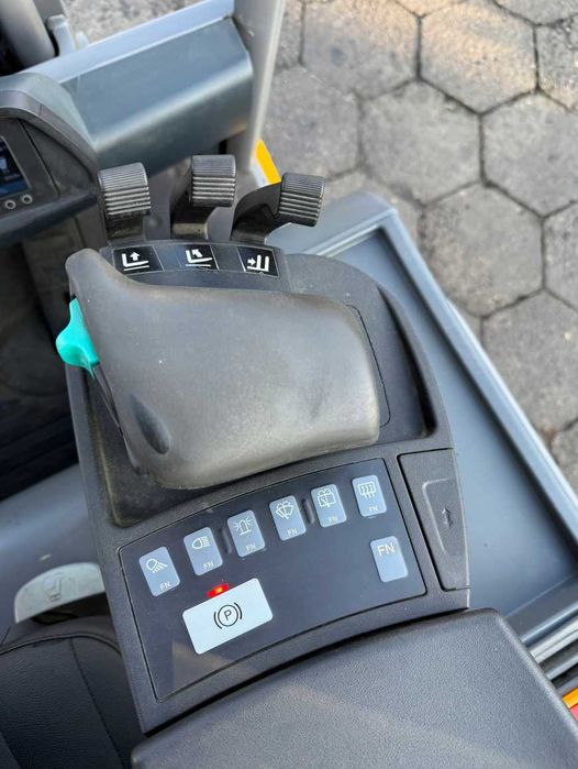 Wózek Widłowy JUNGHEINRICH EFG316 rok 2019 TRIPLEX 5,5M Bateria LI ION
