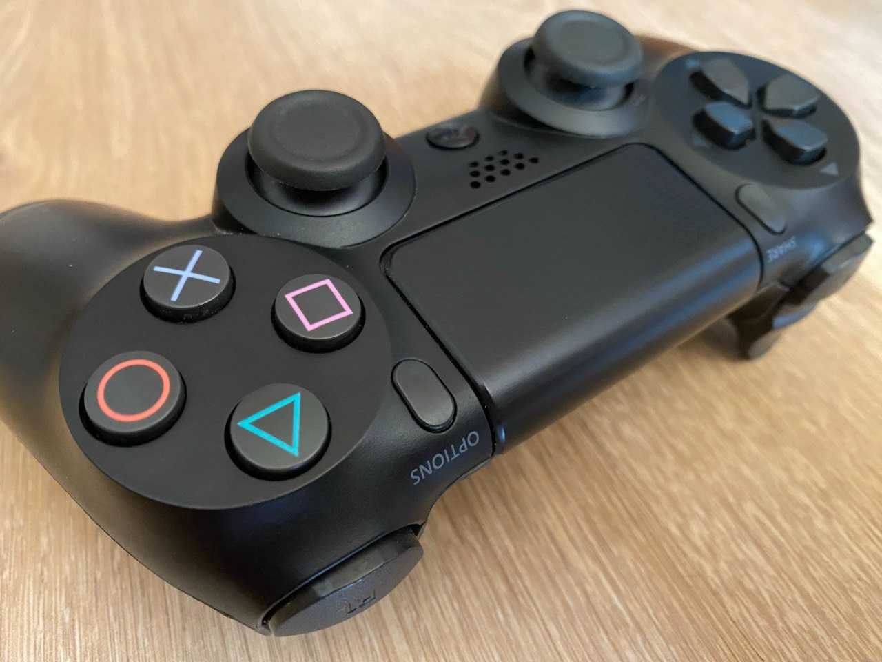 Безлім ігр Ps 4 Pro 1tb 9.00+2 джойстика