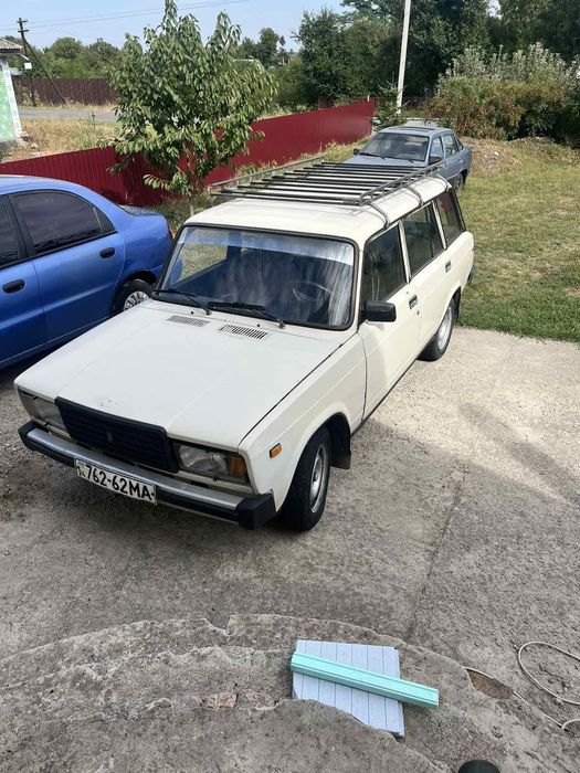 Продаю ваз  2104