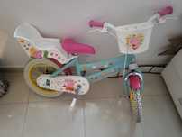 Bicicleta menina