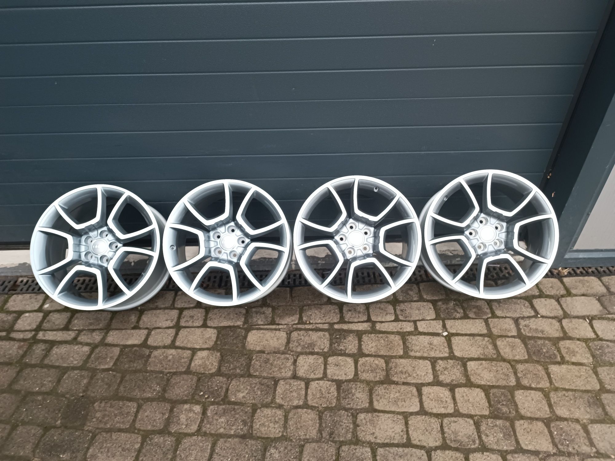 Felgi alu 5x112 19" 8.5J ET36 Audi Q3, Q5, A3, A6