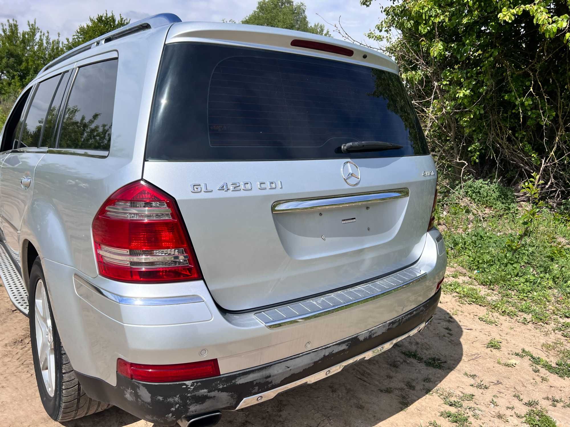 Задний бампер Mercedes GL X164 задній бампер ГЛ Х164 С775