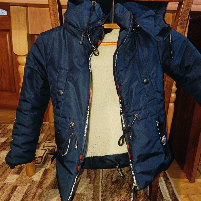 Куртка зимова на хлопчика 110