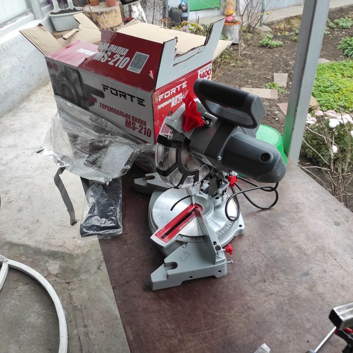 Торцовочная пила, торцовка, Forte MS 210,
Отправка после предоплаты за
