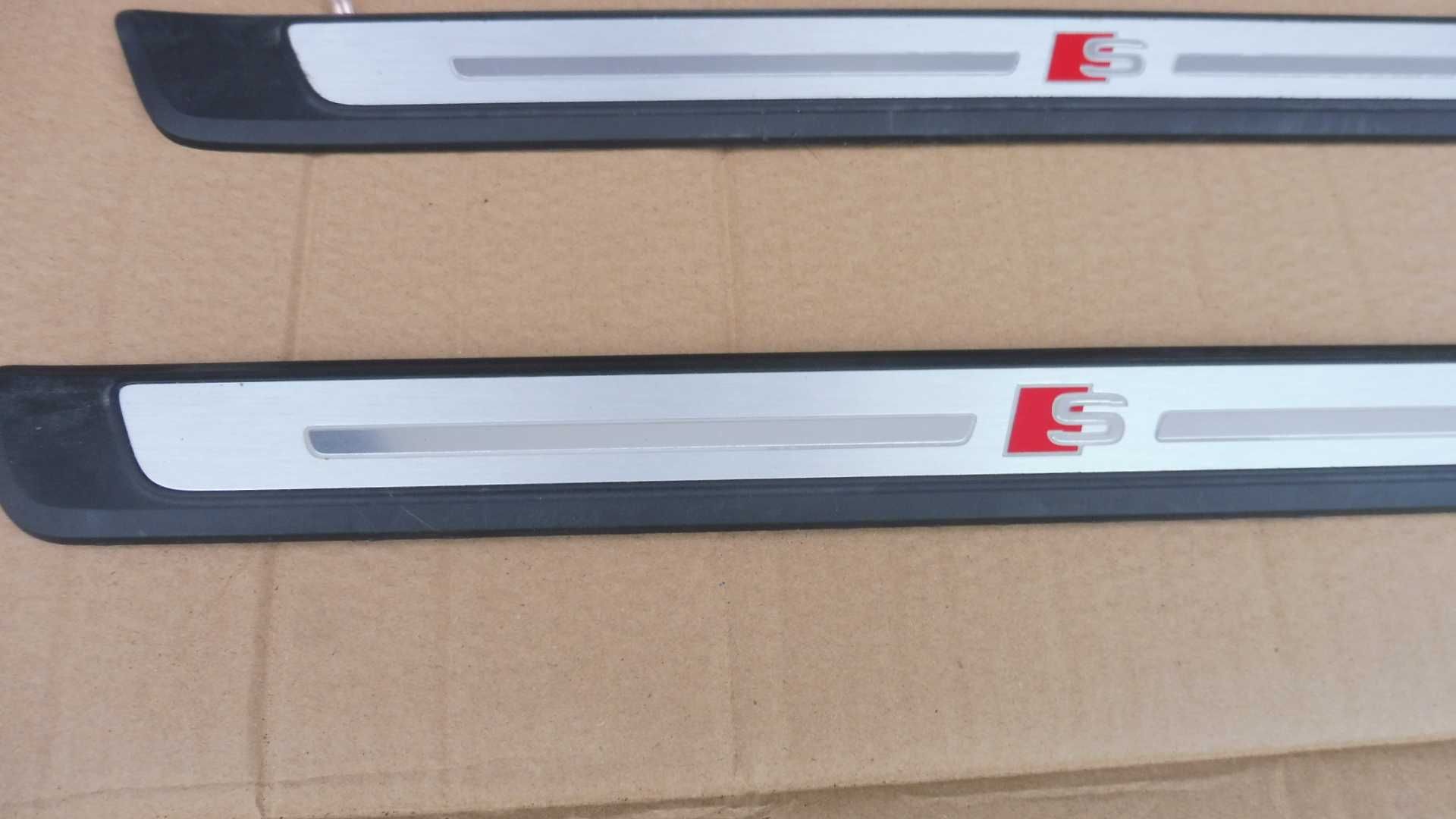 Listwa  Progowa  S-LINE KOMPLET AUDI S3 8V LED Sedan LIFT