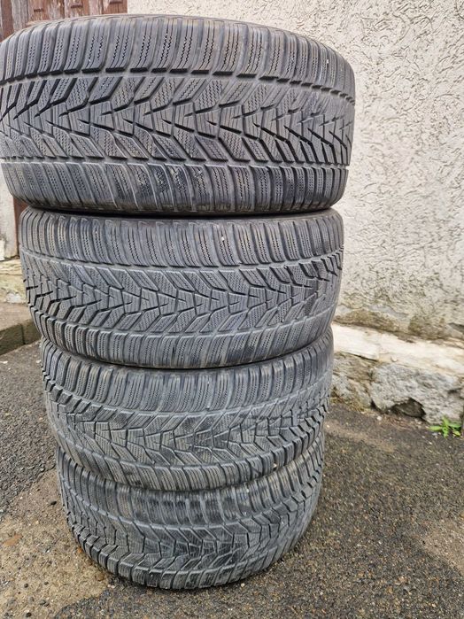 Opony Zimowe Hankook 245/40/R19