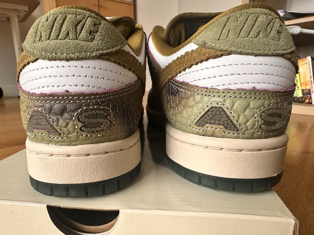 Nike dunk low SB CHAMELEON