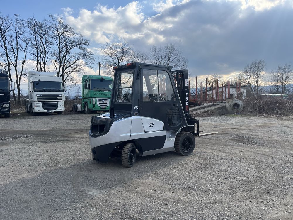 Вилочний навантажувач GT Pover 2.5t 2018