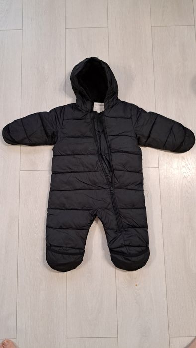 Czarny kombinezon zimowy roz 74 KappAhl