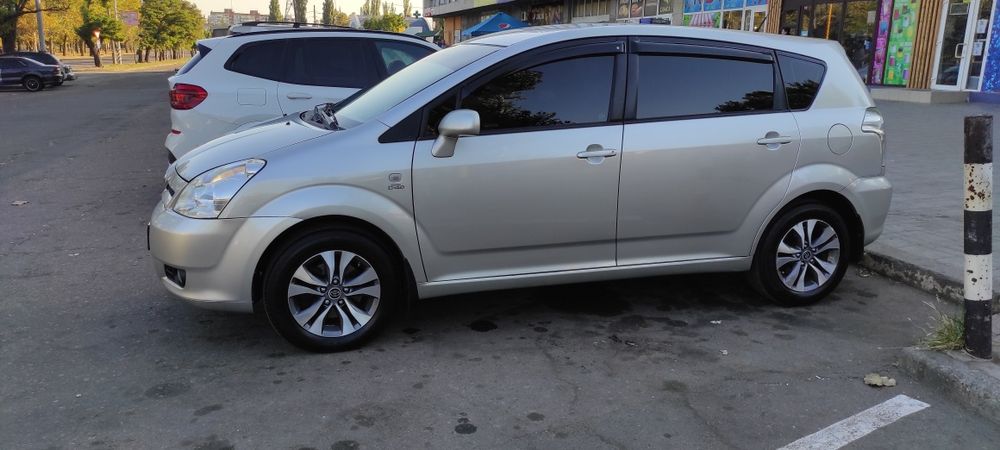 Продам Toyota Corolla Verso 2005 , 2.0 D