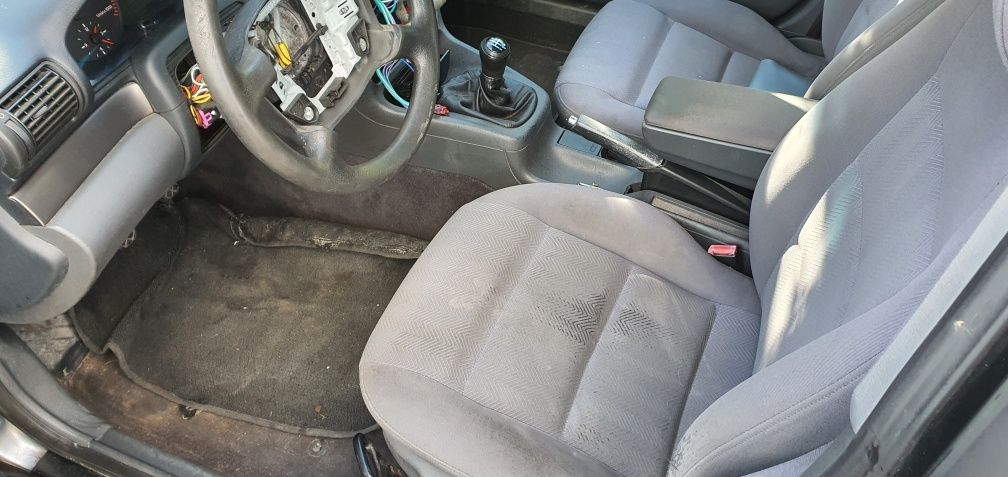 Audi a4 b5 1.9 tdi 110 km LY7L 1998 manual części blask Gołdap 2025