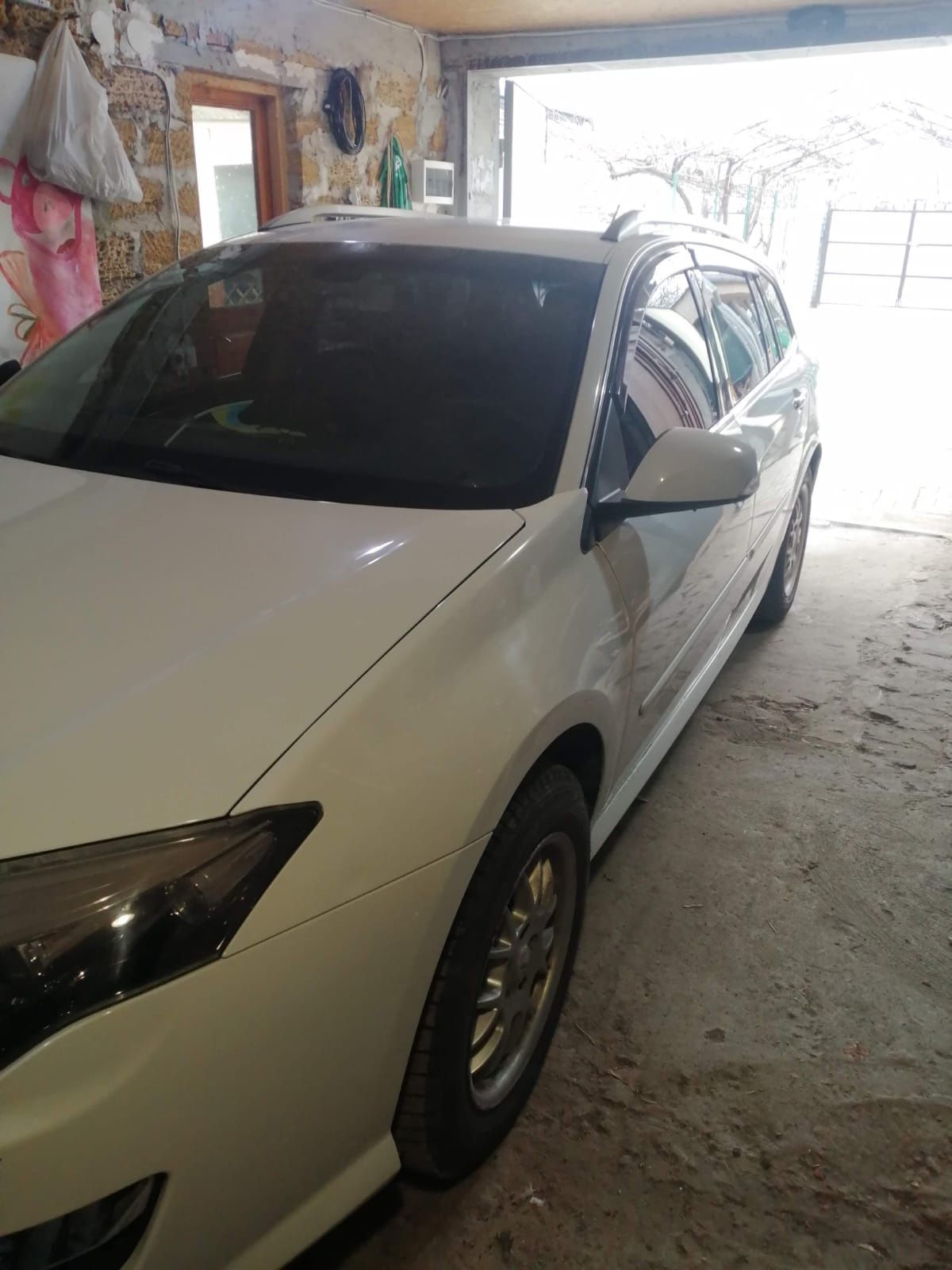Renault Laguna 2011 року