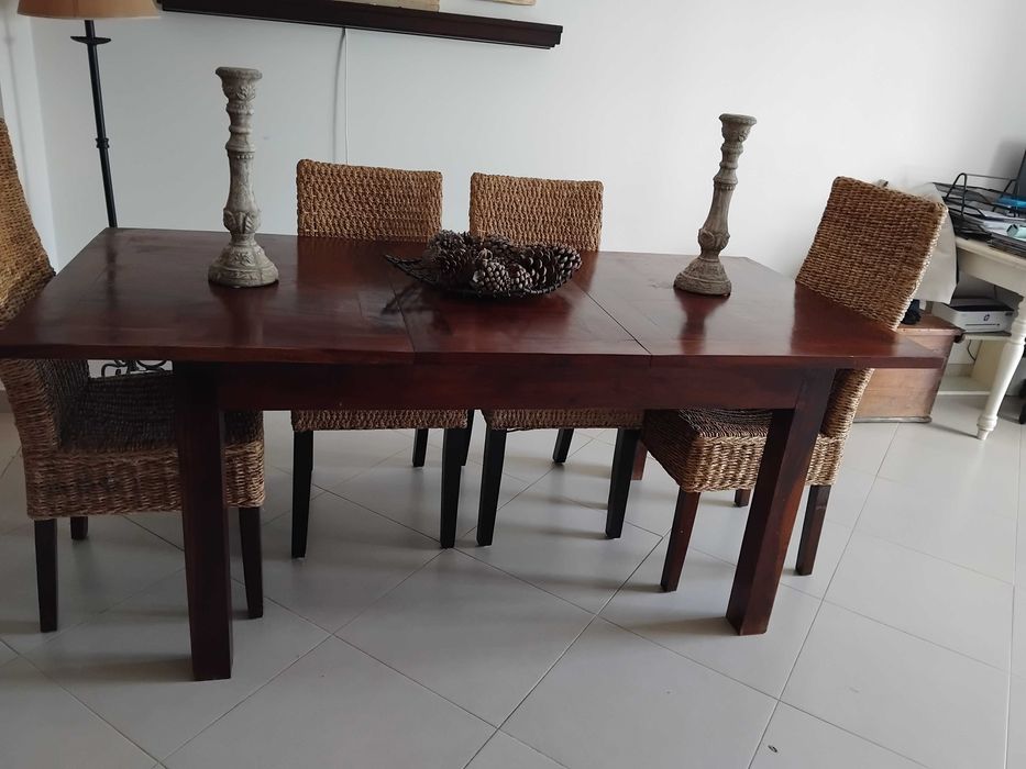 Mesa de sala madeira maciça