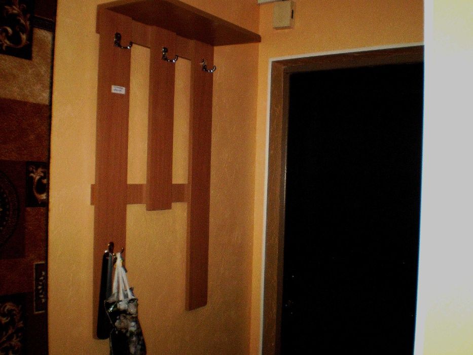 Небольшая студия, пр. Центральный 148 1эт/9эт, 2 кровати+2 кресла, док