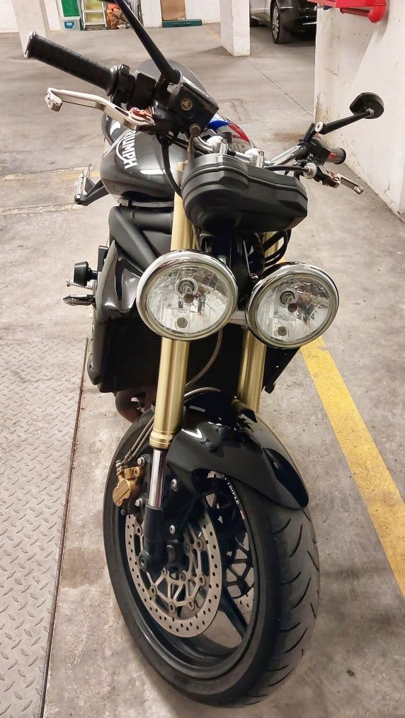 Triumph Street Triple 675