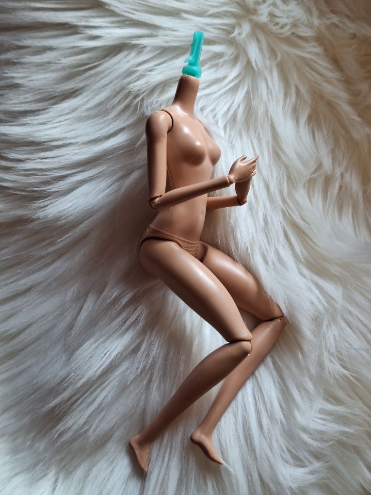 Тіло від Барбі екстра, Barbie Extra HPB16, тон Neutra, mattel