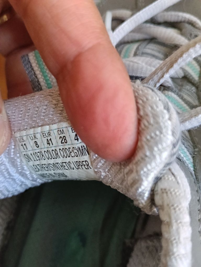Tênis skechers usado