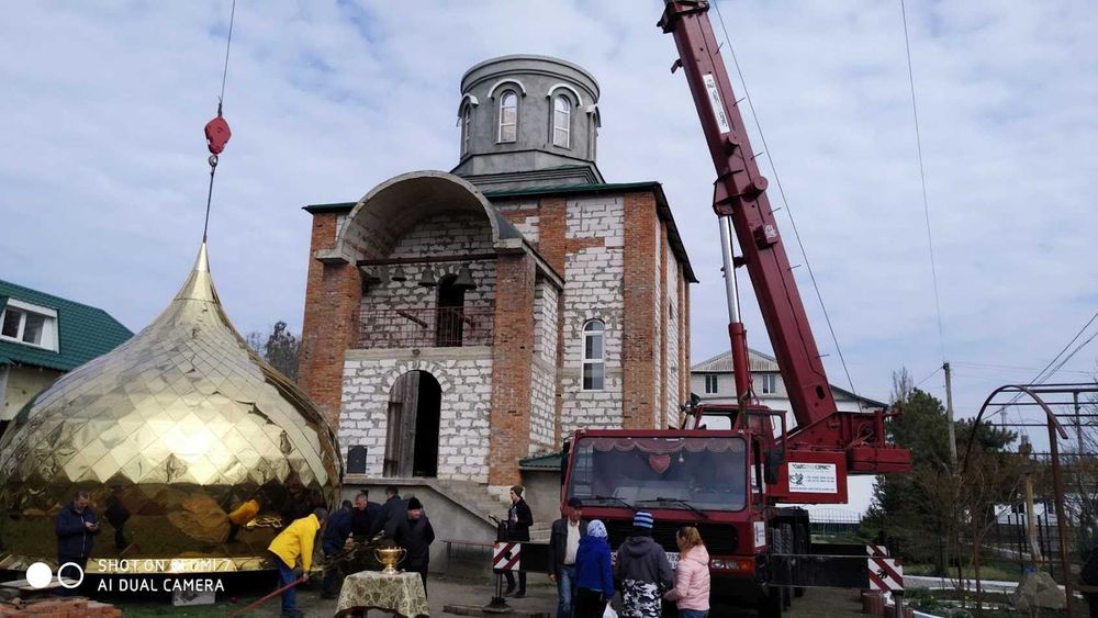 Крани автомобільні та гусеничні в оренду вантажопідємністю 45-200 тонн