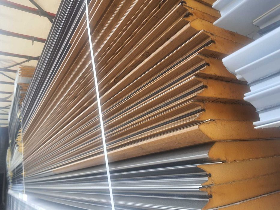 Płyta warstwowa / Ocieplenie ścian, sufitów, dachów..