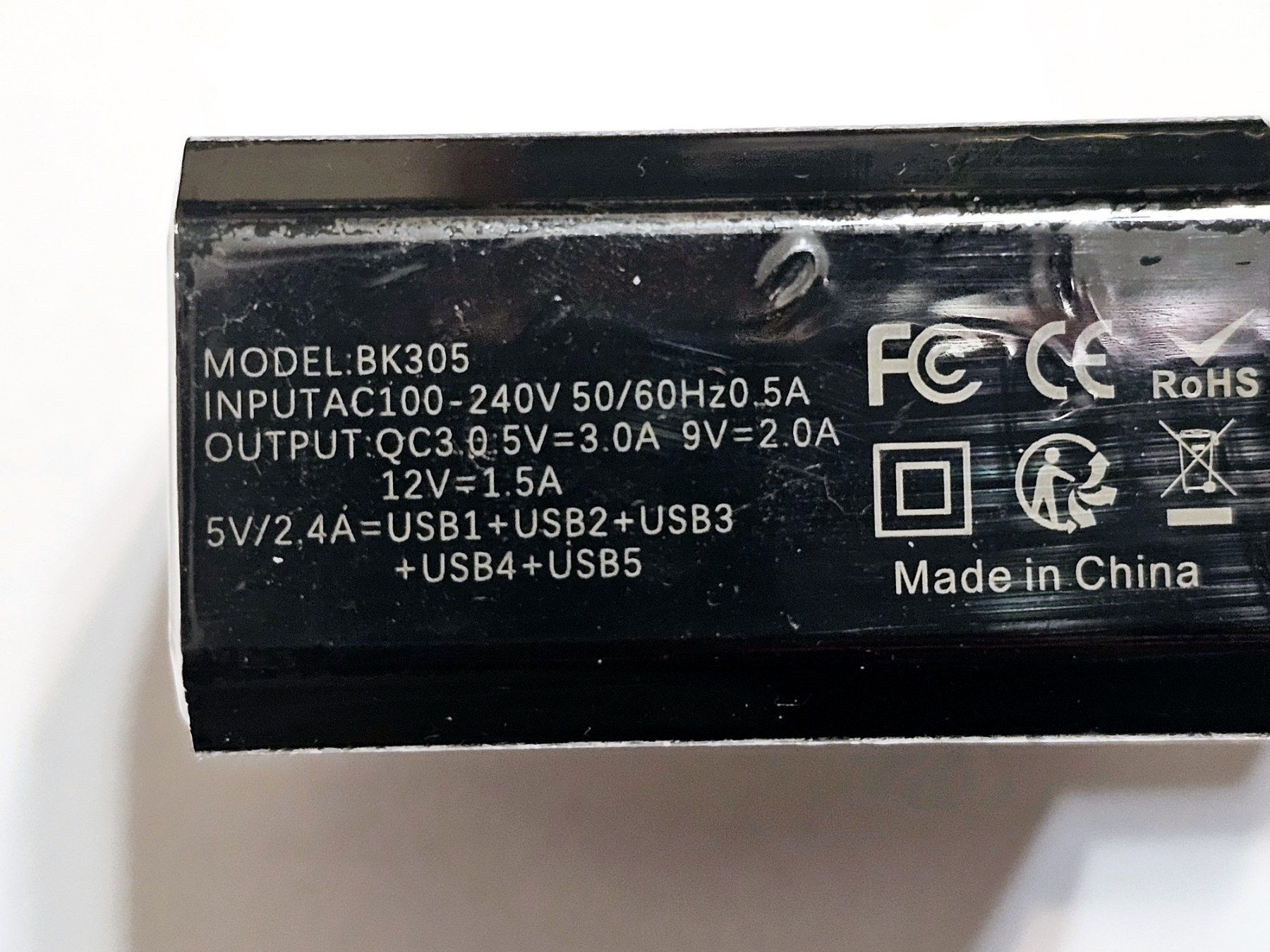 Блок зарядки 6 в 1 QC 3.0