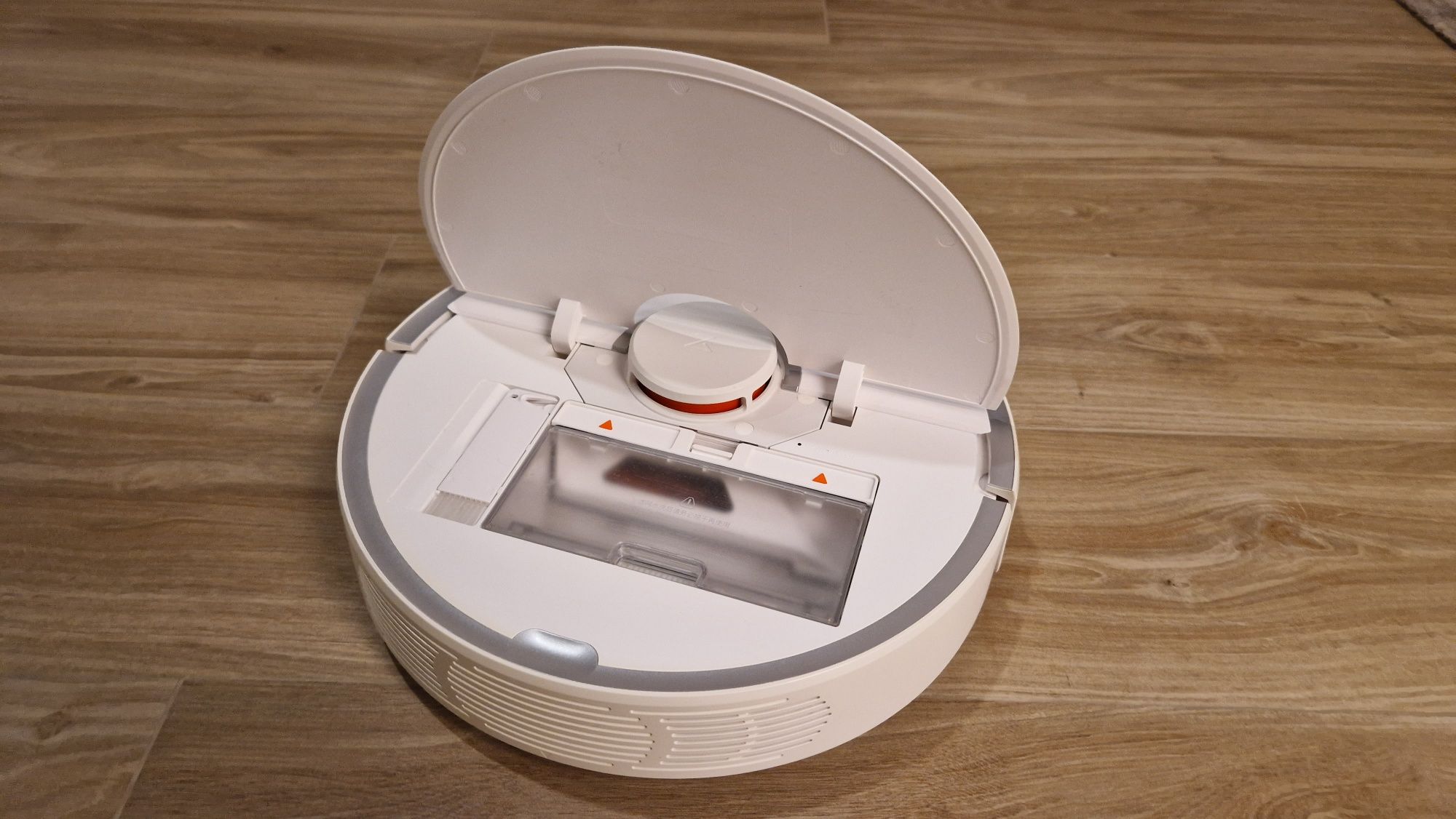 Xiaomi Mi Robot Vaccum 2 (c/ mopa)