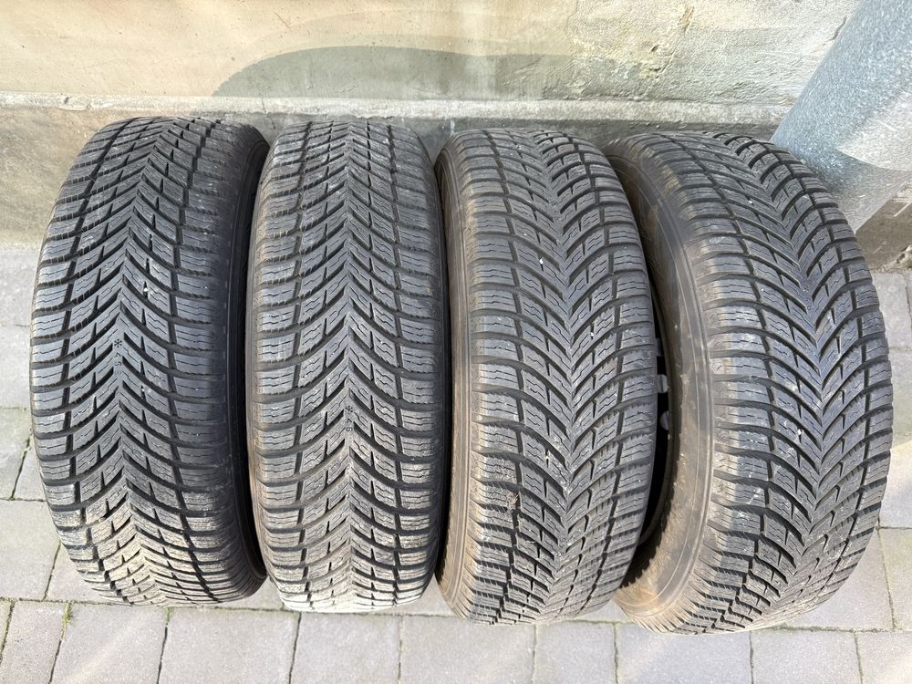 Komplet opon Nokian Seasonproof 185/65R15 wielosezonowe + felgi stal