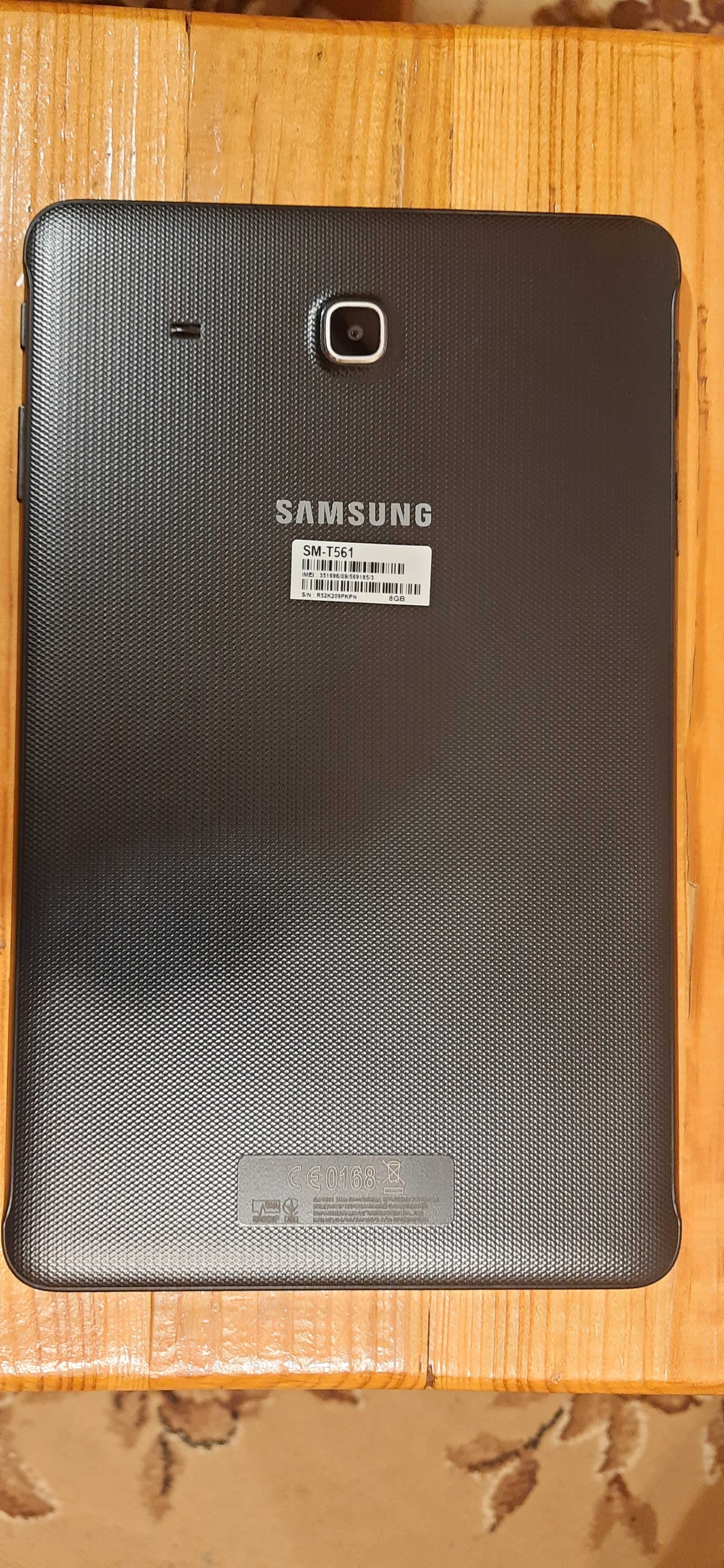 Планшет Samsung TAB E