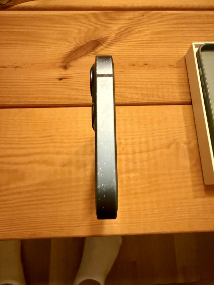 Iphone 13 128 GB stan Bardzo Dobry “z minusem”
