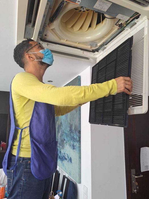 Limpeza Profissional de Ar-Condicionado