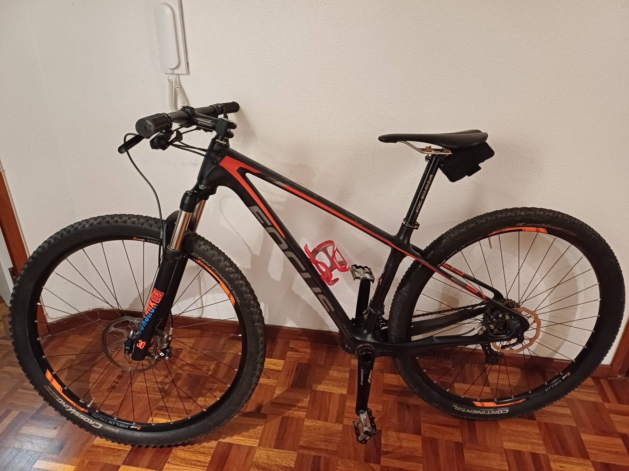 Bicicleta BTT Focus Raven - tamanho S