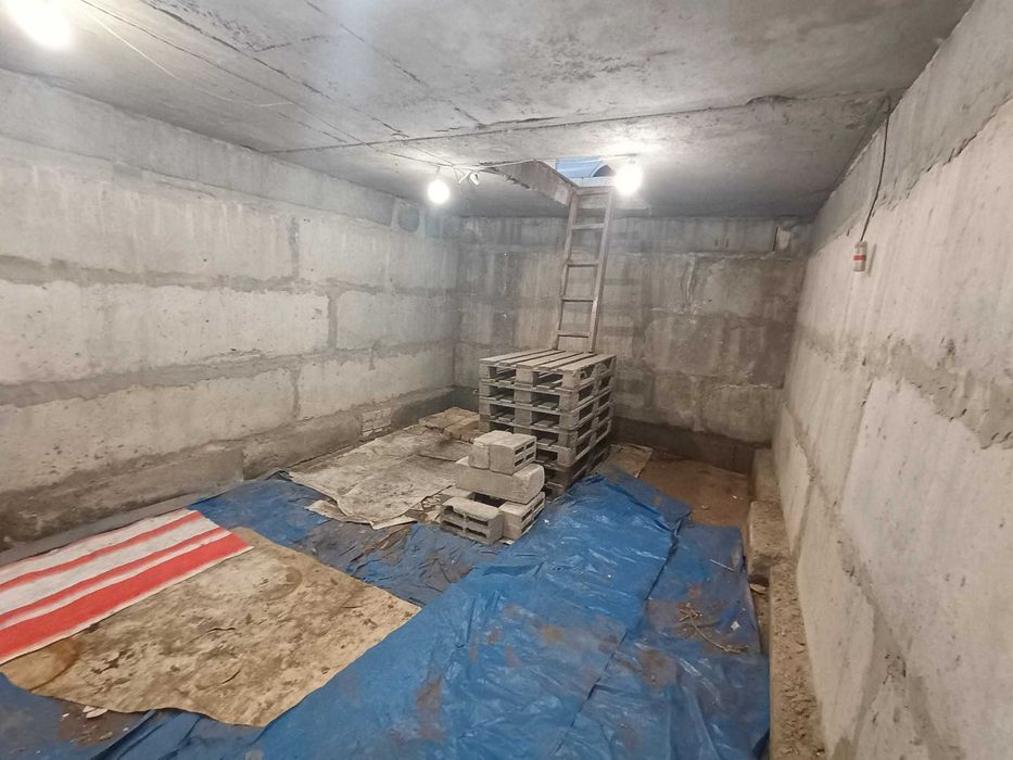 Гараж великий Троєщина Під підіймач СТО малярка склад цех виробництво