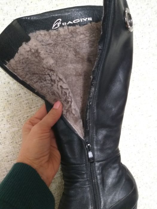 Чоботи  жіночі зимові. На вузьку ногу 38