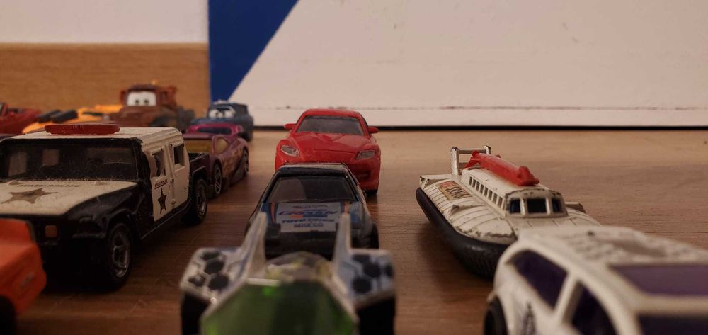 Varios carros- podem ser comprados por unidade
