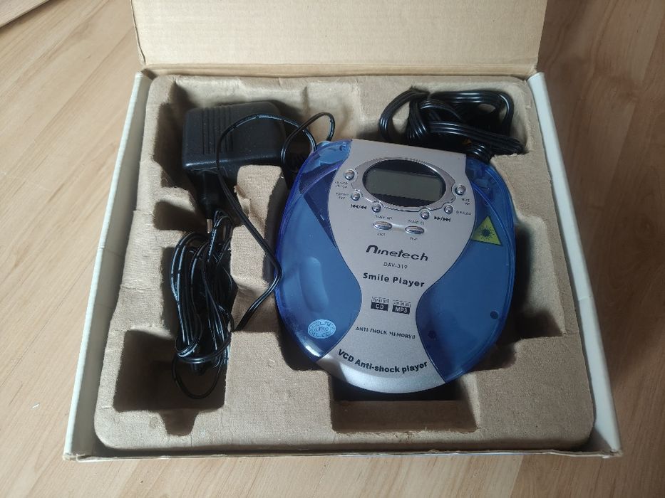 Discman z wyposażeniem