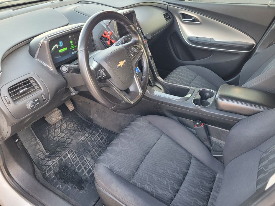 Підзаряжаємий гібрид ШЕВРОЛЕ VOLT