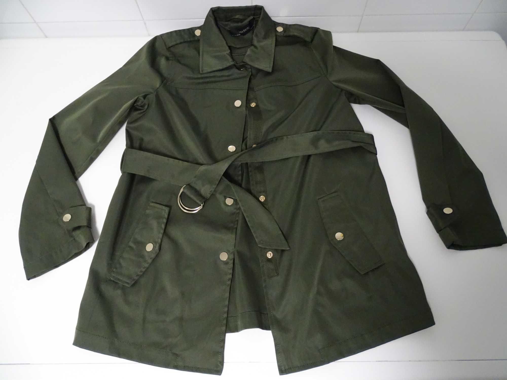 Gabardine/trench coat verde (NOVA POR ESTREAR)
