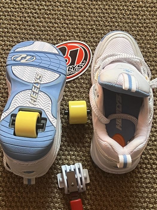 Tenis com rodas novo tudo impecavel