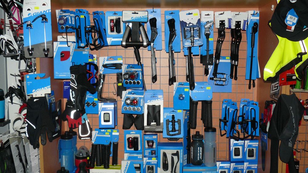 Licznik Giant  AXACT 13W, bezprzewodowy CZARNY