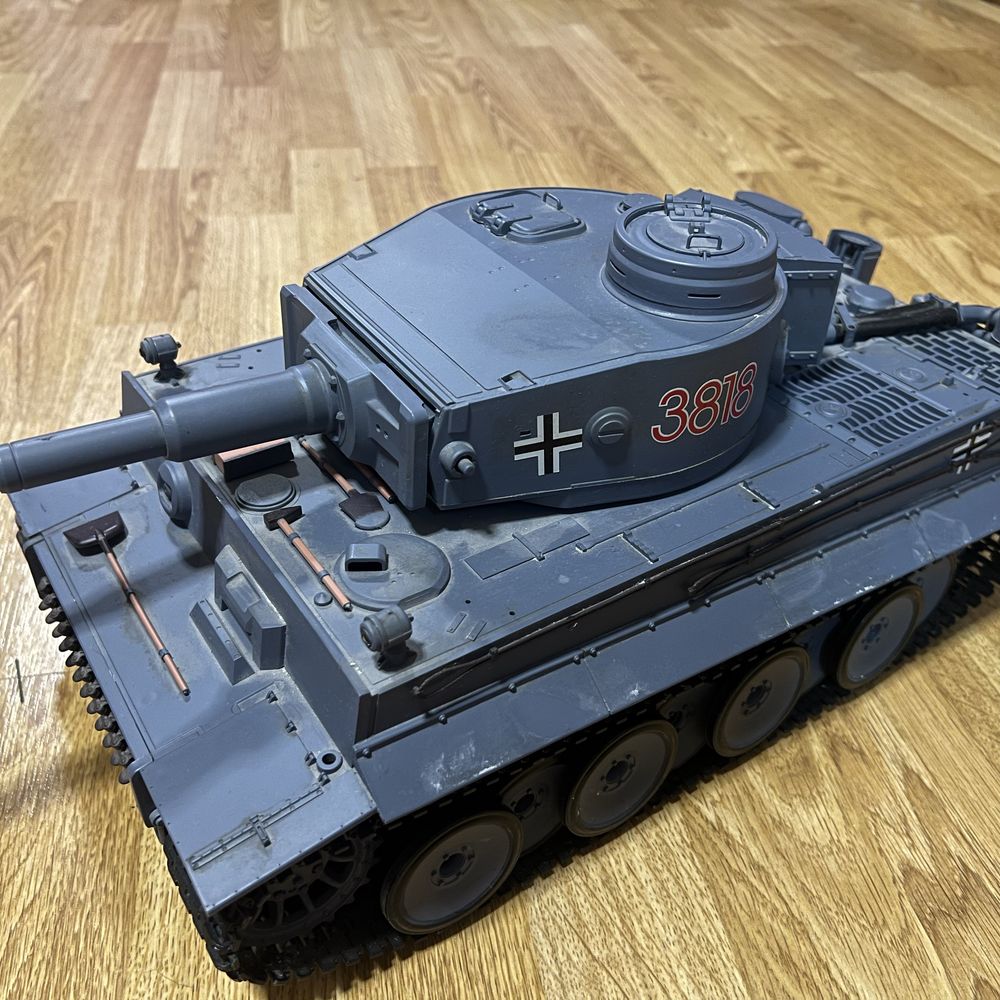 Танк на радіоуправлінні Tiger 1/16 (Heng Long)